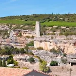 La Bergerie Et La Grange Du Moulin De Tredos Vélieux