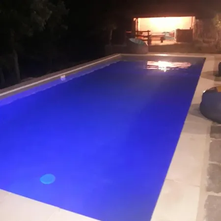 بيت للعطل La Bergerie Et La Grange Du Moulin De Tredos *