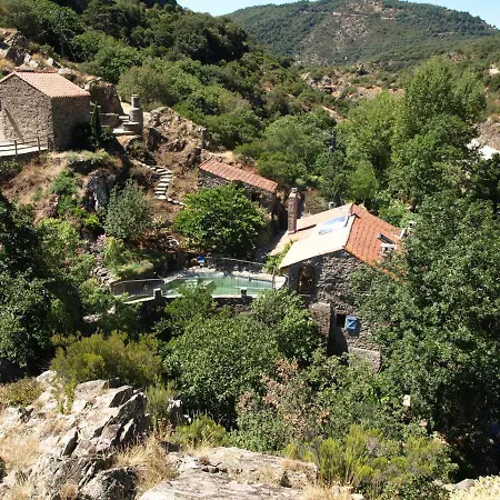La Bergerie Et La Grange Du Moulin De Tredos Vélieux