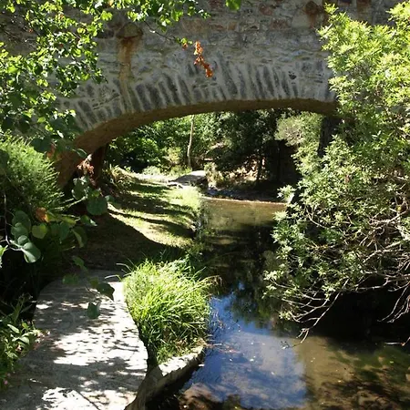 La Bergerie Et La Grange Du Moulin De Trédos Hébergement de vacances Vélieux