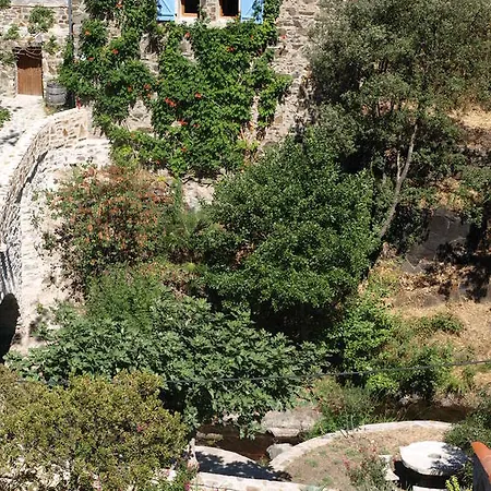 La Bergerie Et La Grange Du Moulin De Tredos