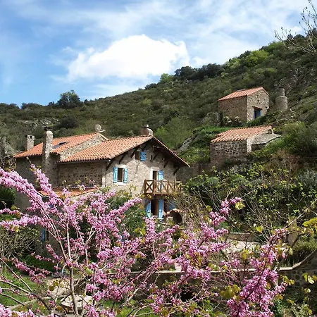 La Bergerie Et La Grange Du Moulin De Tredos