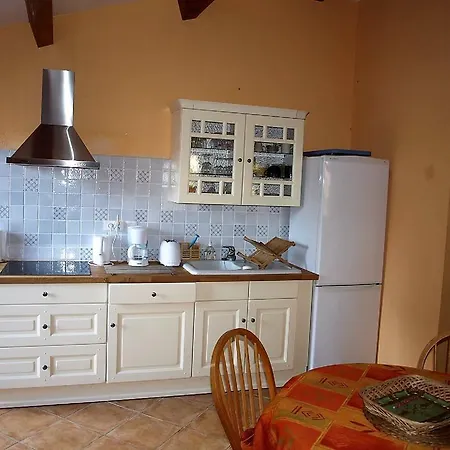 La Bergerie Et La Grange Du Moulin De Tredos * Vélieux