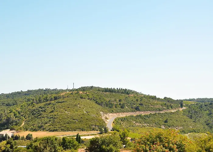 La Bergerie Et La Grange Du Moulin De Tredos Vélieux