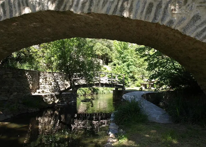 La Bergerie Et La Grange Du Moulin De Tredos