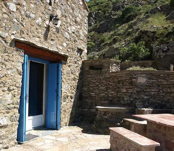 La Bergerie Et La Grange Du Moulin De Tredos Nyaraló *