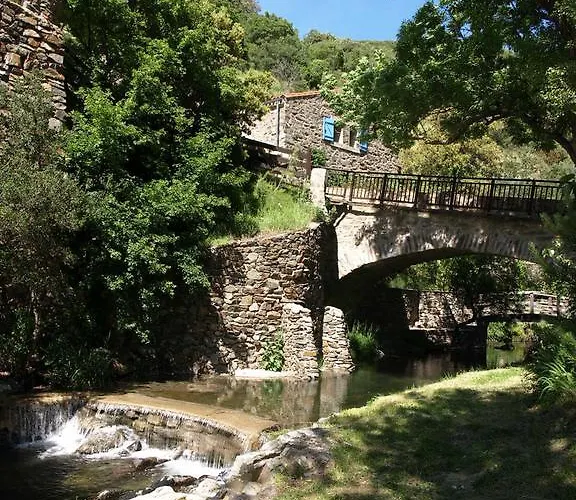 La Bergerie Et La Grange Du Moulin De Tredos *