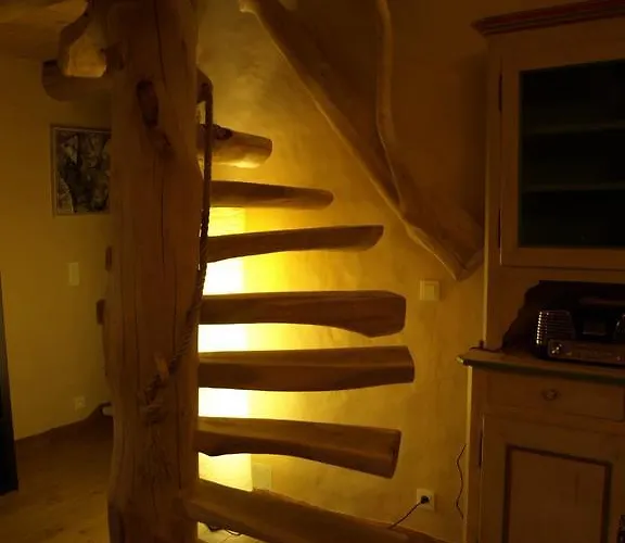 La Bergerie Et La Grange Du Moulin De Tredos *